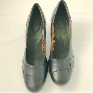 Clarks Bendables Black Leather Heels